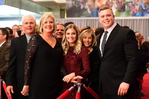 Outland Trophy finalist Pat Elflein of Ohio State poses with his family on the red carpet at the Home Depot College Football Awards Show at the NFF College Football Hall of Fame in Atlanta. (Photo by Phil Ellsworth / ESPN Images)